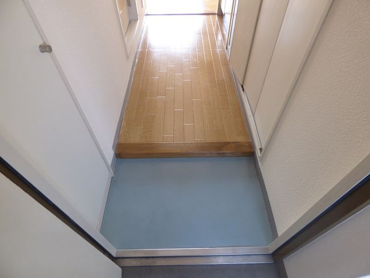 志陽ハイツK&Iの玄関