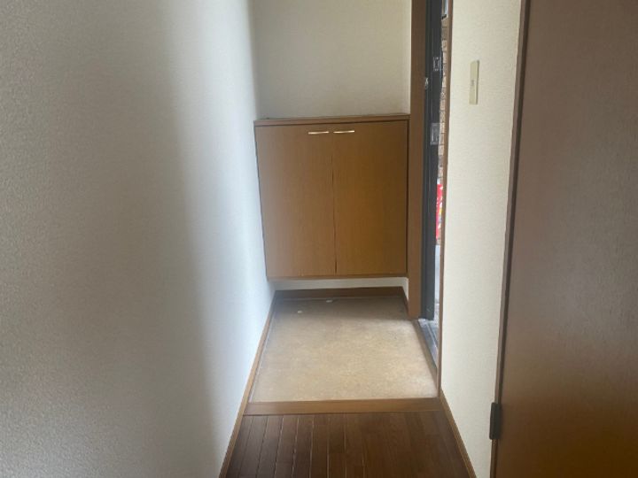 リヴェール岐南(南)の玄関