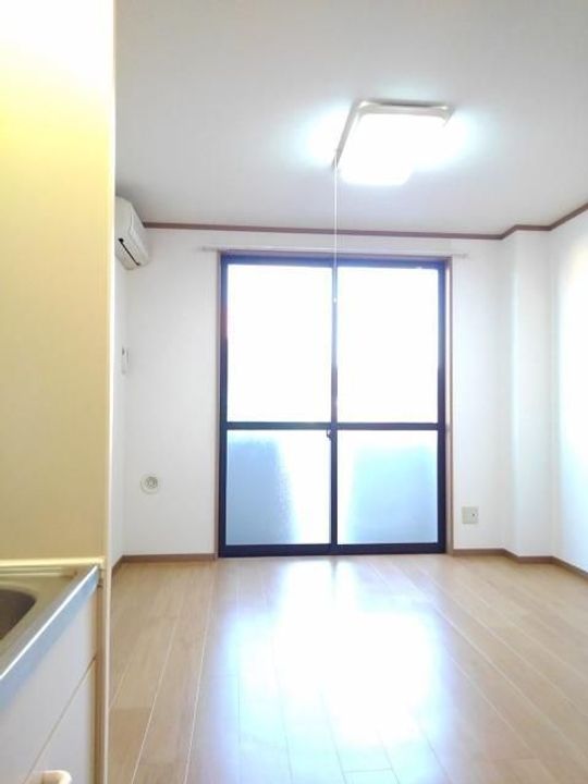 福島県福島市松木町(アパート)の賃貸物件の居間