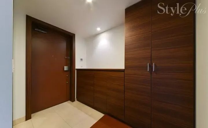 グランドメゾン星が丘山手D棟の玄関