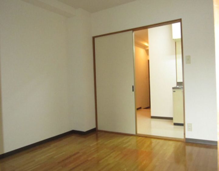 リカーショップ佐藤の内装