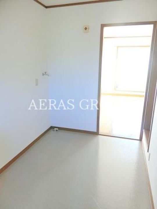 カピースハイツ カナディアンIIの居間