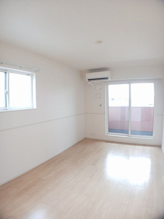 広島県福山市神辺町字徳田(アパート)の賃貸物件の居間