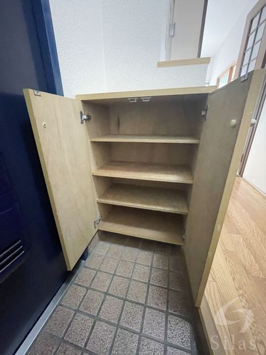 ピアレス千本の内装