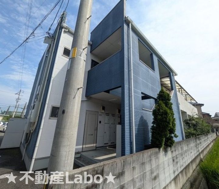 徳島県板野郡北島町高房字東川田(アパート)の賃貸物件の外観