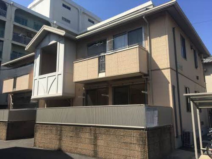 ベルエトワール庚午南の外観