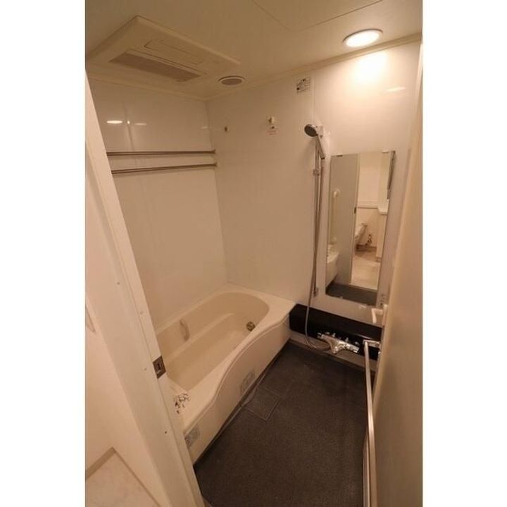 東京都港区新橋6(マンション)の賃貸物件の風呂