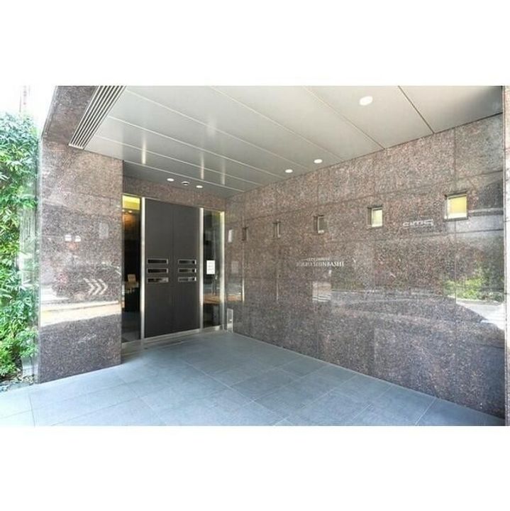 東京都港区新橋6(マンション)の賃貸物件の地図