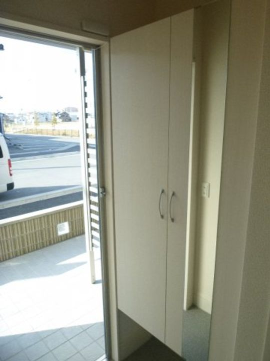 アンベリール・阿保の玄関