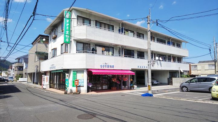 6・3マリンビルの外観