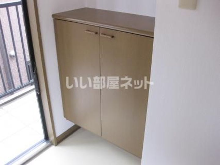 リベール宮浦の玄関