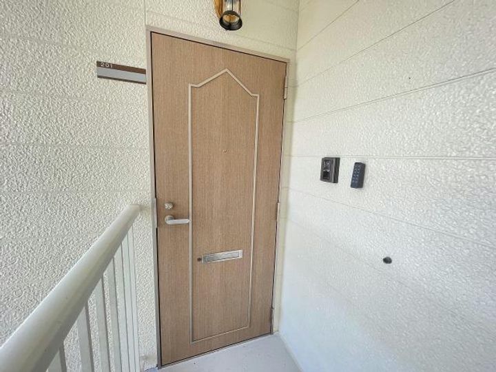 山口県岩国市門前町2(アパート)の賃貸物件の玄関