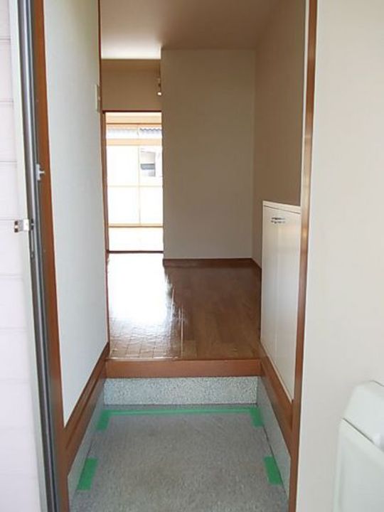 サンラッキーの玄関