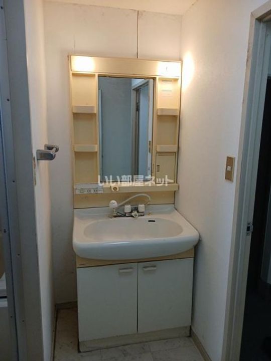 マンションKM-1の内装