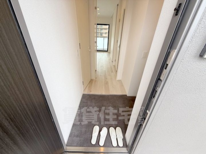 エル・セレーノ新大阪北の玄関