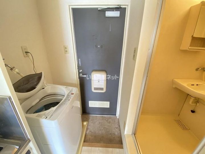 ディアコート原の玄関