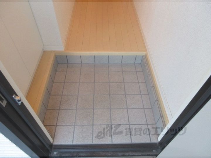 DOMUS・カギヤの玄関