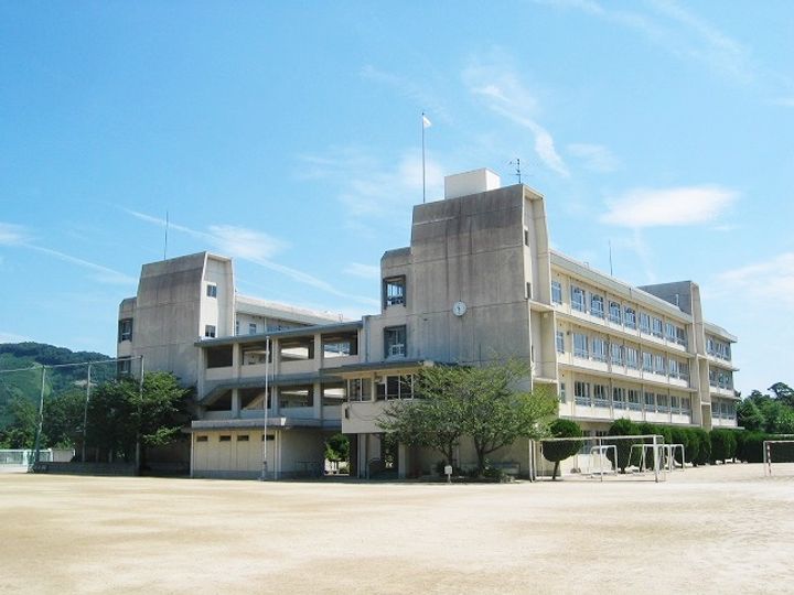 大阪府茨木市安威2(一戸建)の賃貸物件の周辺