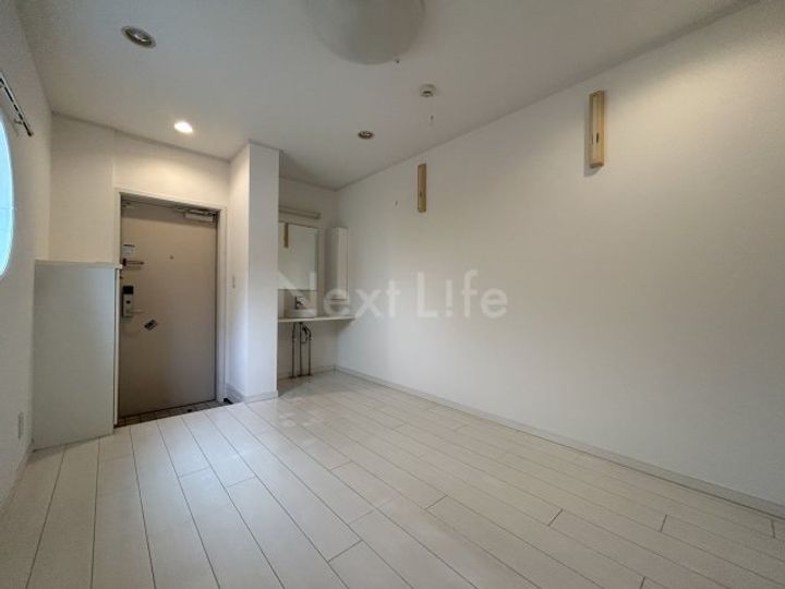 ソリッド大倉山の居間