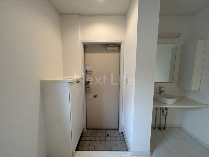 ソリッド大倉山の玄関