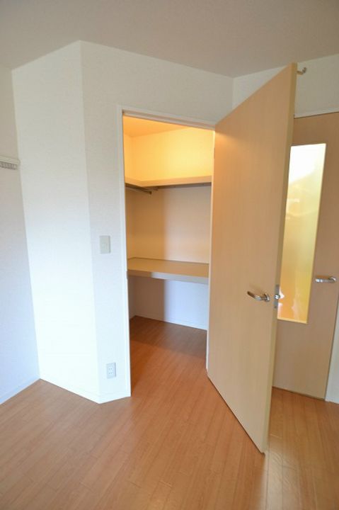 メイプルコートNの内装