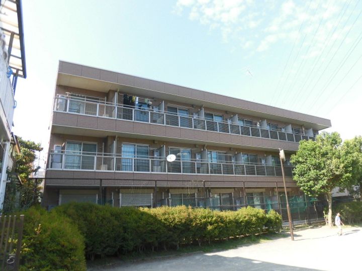 メイプルコートNの外観