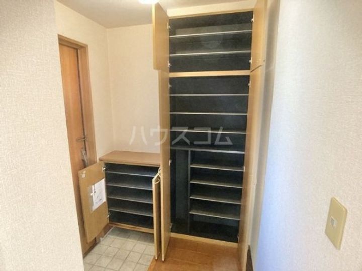 静岡県浜松市中央区助信町(一戸建)の賃貸物件の玄関