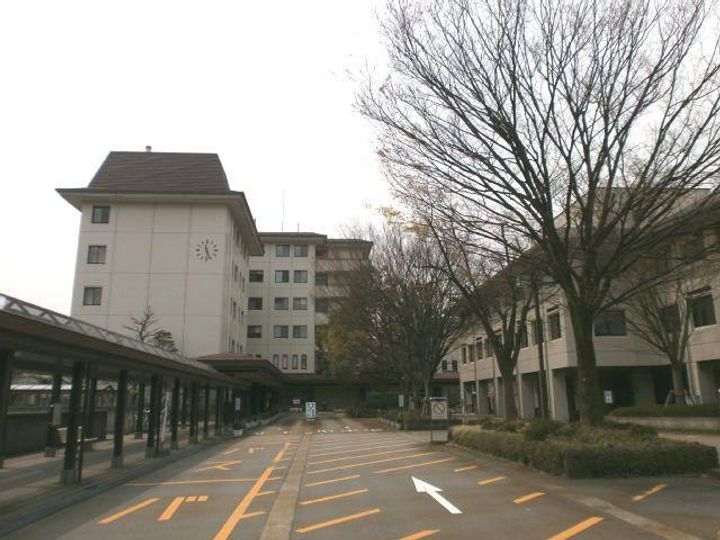 イレブンフォーの周辺