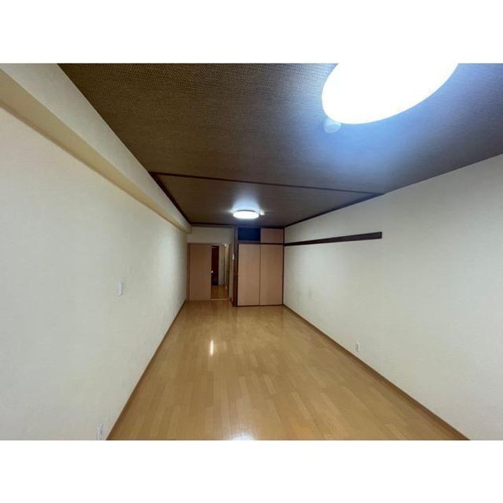 オーエム上小出の内装