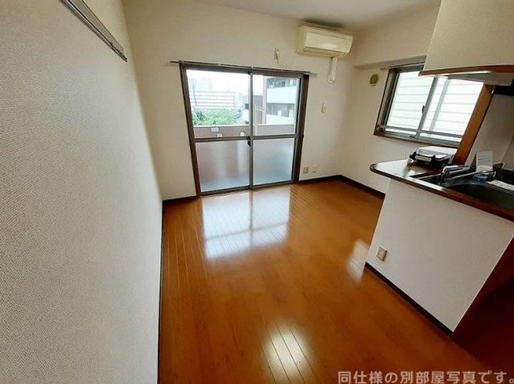 愛知県名古屋市名東区朝日が丘(マンション)の賃貸物件の居間