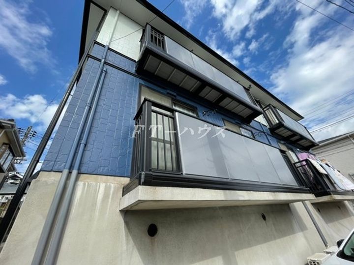 フラワーハイツの外観