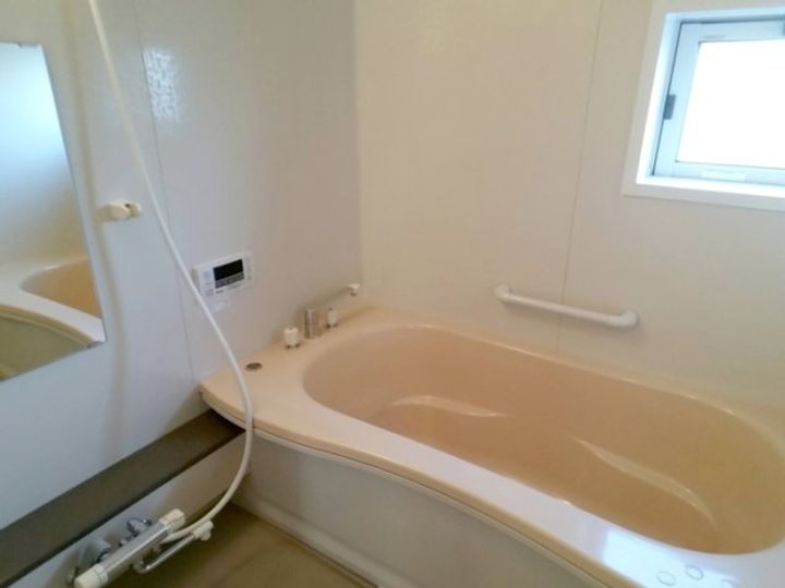 リビングタウン八日市場 Bの風呂