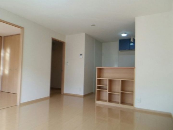 リビングタウン八日市場 Bの居間