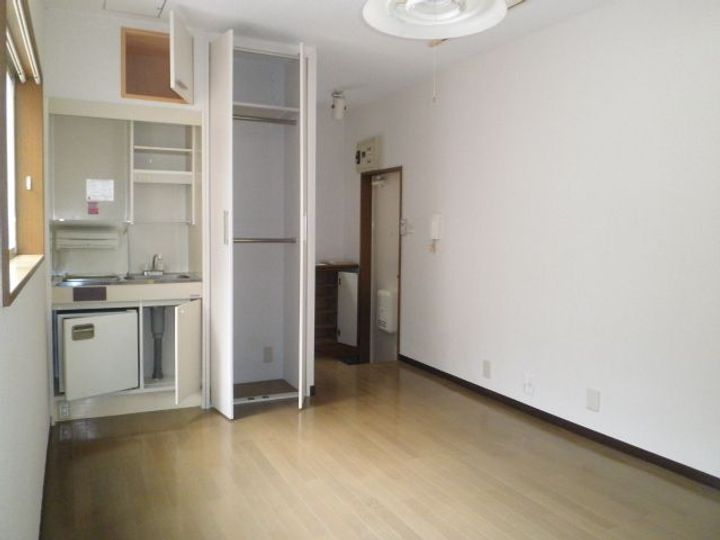 コーポFUSHIMIの居間