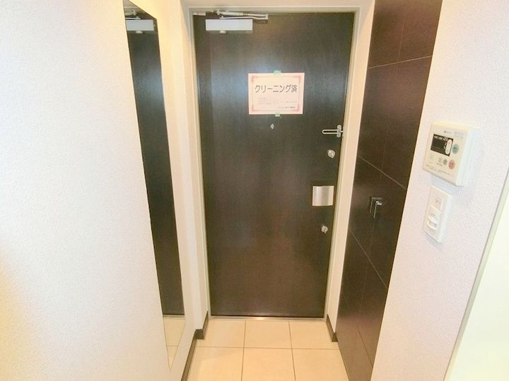 アスヴェル東本町IIの玄関