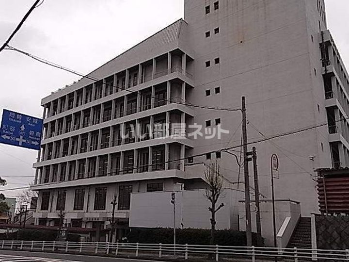 リバーサイドハウスの周辺