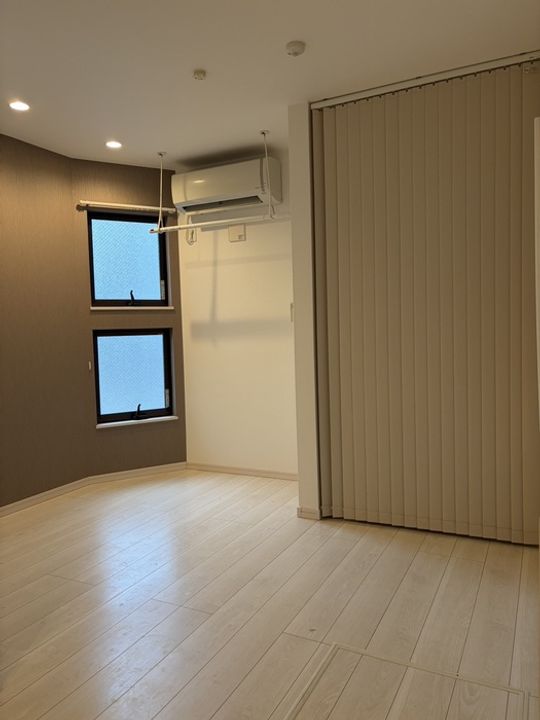 エクリュ-ズ横濱レジデンスの居間