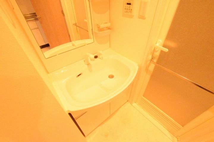 MDI.J Esaka Courtの内装