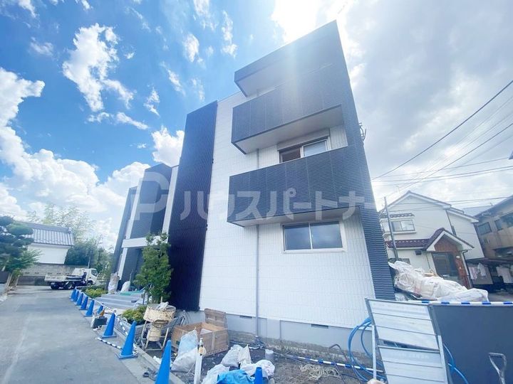 Grand Maison 青井の外観