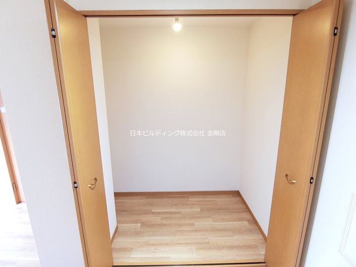 パウゼ河内長野駅前の内装