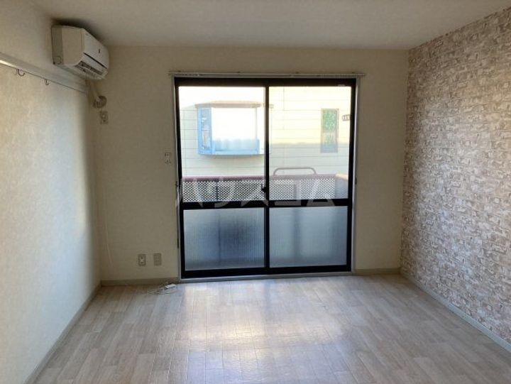 マリナウエストの居間