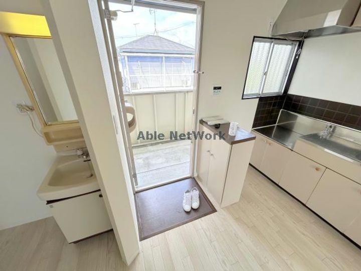 南赤塚中の内ハイツの玄関