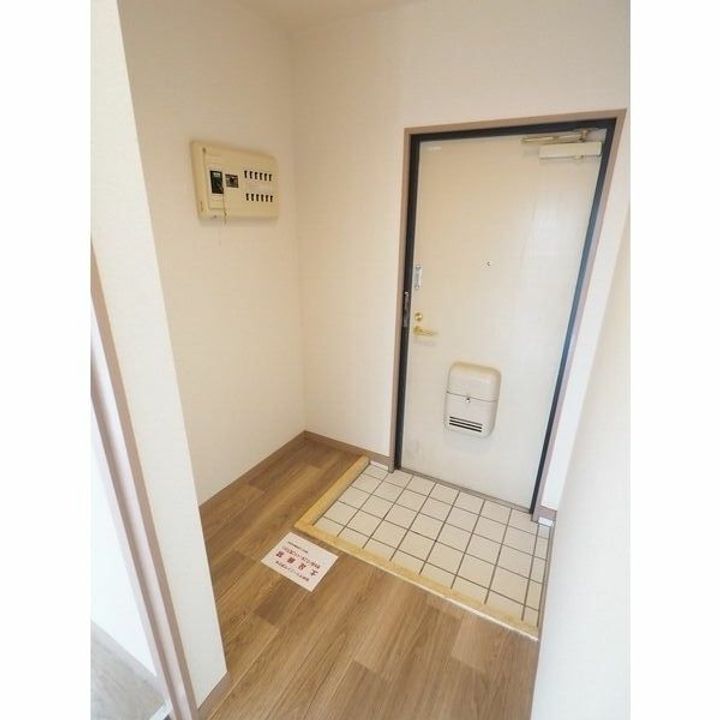 リバーサイド鎌倉の玄関