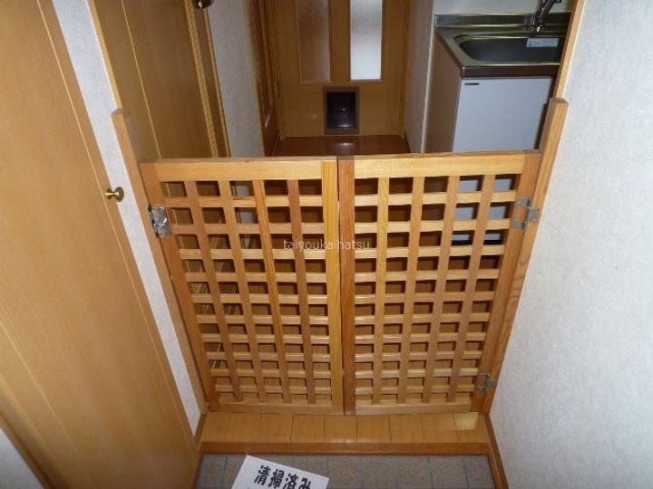 サンステージ荒田の玄関