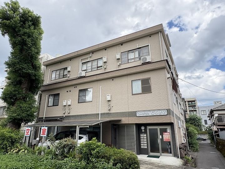 コーポラスなるせVの外観