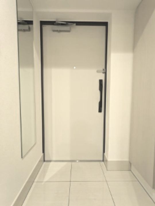 ジェイアール稲毛駅前レジデンスの玄関