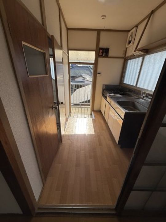 中野コーポの玄関