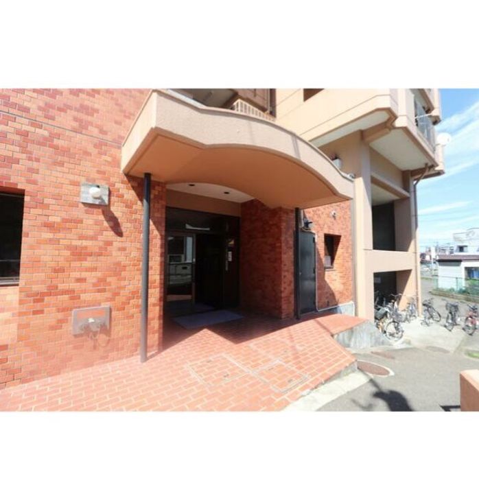 共立愛宕橋ビルの地図