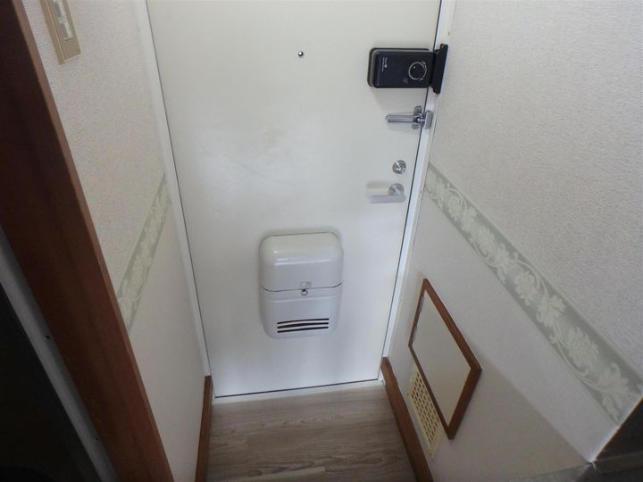 山形県山形市東原町3(アパート)の賃貸物件の玄関