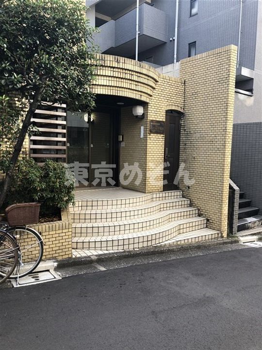 東京都新宿区戸山1(マンション)の賃貸物件の地図